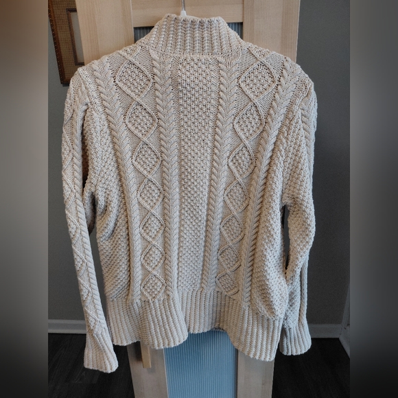 L.L. Bean Signature Ivory Beige Fisherman's Cable Knit Cotton Sweater Cardigan - Picture 2 of 9